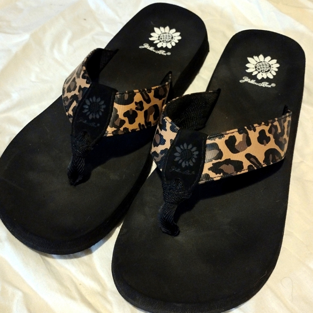 Like new sandals